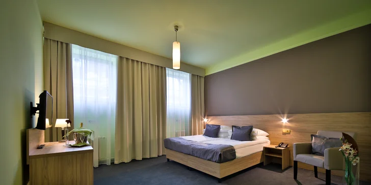 Uprostřed dění: pobyt se snídaní v srdci Prahy, čistý a moderní hotel u Palladia a Obecního domu