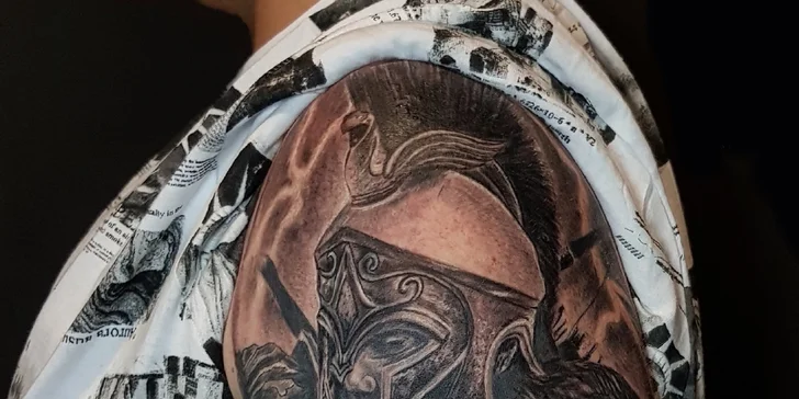 Nové tetování s motivem dle výběru ve Studiu 191 Ink u Jiřího z Poděbrad