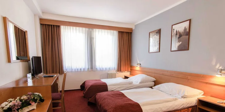 Praha levně a u lesa, stranou od lidí: pobyt až na 12 nocí, po ránu švédské stoly u snídaně