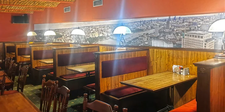 Na dobré jídlo se stavte v restauraci Tukan London pub v centru Brna. 