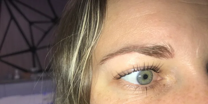 Lash lifting: dokonalé natočení, zvýraznění a regenerace řas
