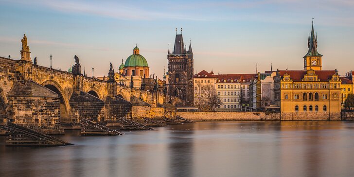 Poznejte kouzlo Prahy: hotel se snídaní, jen 5 minut od Karlova mostu