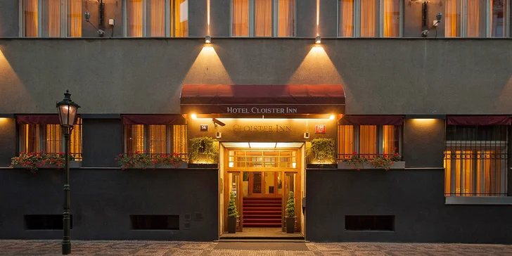 Poznejte kouzlo Prahy: hotel se snídaní, jen 5 minut od Karlova mostu