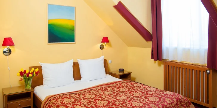 Poznejte kouzlo Prahy: hotel se snídaní, jen 5 minut od Karlova mostu