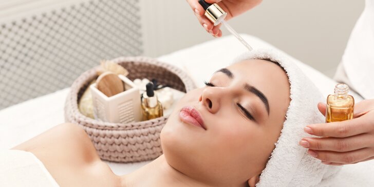 Kosmetické ošetření pleti i s aroma masáží, maskou a sérem