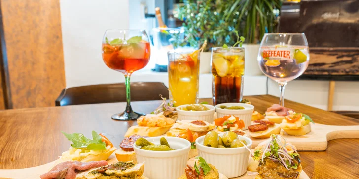 Kousek Korsiky v Ostravě: vychutnejte si tapas pro dva a čtyři míchané drinky