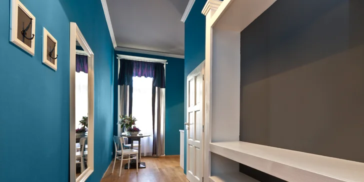 Dva až pět dní pohody pod Petřínem: moderní apartmán s kuchyňkou