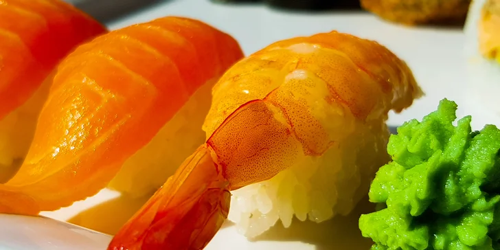 Skvělé sushi sety ve Vítkovicích: 46 a 67 ks s lososem, tuňákem i krevetou