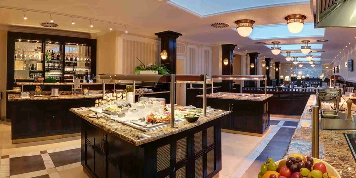 5* luxus v Karlových Varech: jídlo, neomezený wellness i procedury