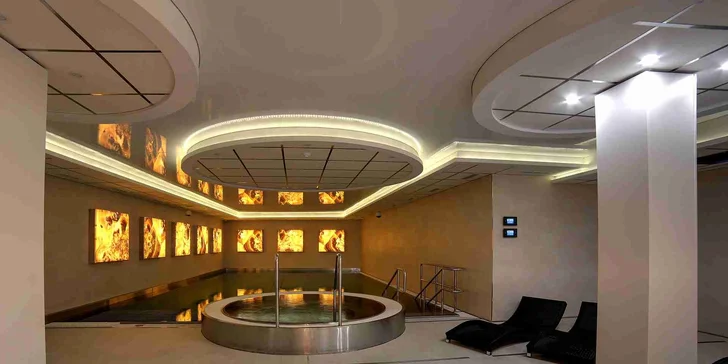 5* luxus v Karlových Varech: jídlo, neomezený wellness i procedury