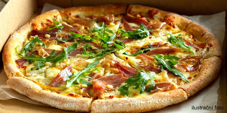 Dvě pizzy o průměru 32 nebo 45 cm podle výběru s rozvozem domů
