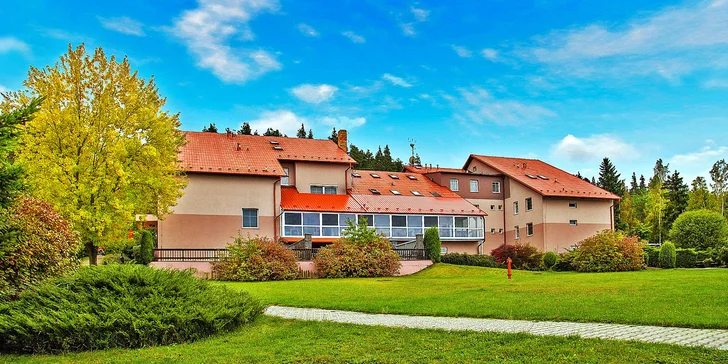 Jesenice v novém: pobyt na Křivoklátsku s all inclusive či polopenzí a sleva na relax i bowling