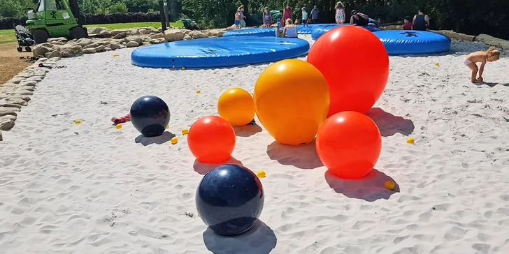 Venkovní zábavní park Krtkův svět: prolézačky, skluzavky, trampolíny i lanové centrum