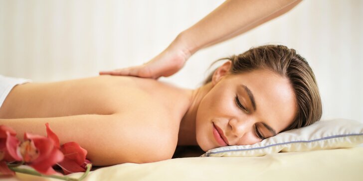 7 uvolňujících masáží: Ajurvédská masáž hlavy, masáž pro těhotné i po porodu