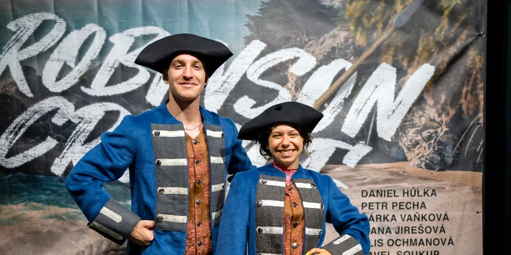 Autobusem na novinku mezi muzikály Robinson Crusoe, po něm setkání s herci