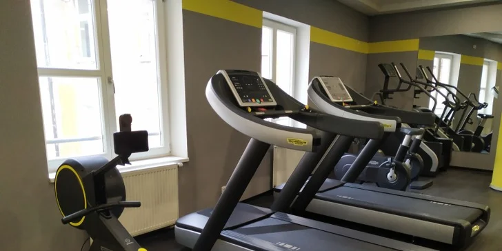 Efektivní hubnutí: 1-10 lekcí s fitness trenérem a výživovým poradcem, možnost venkovního tréninku