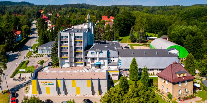 Do Polska v páru či s rodinou: snídaně či polopenze a neomezený wellness s bazénem