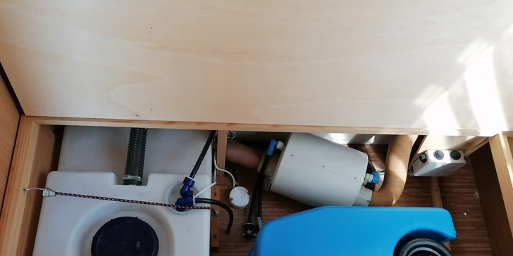 Pronájem karavanu Adria Altea 512DT i s předstanem a markýzou až na 7 dní