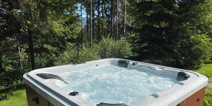 Luxusní chatička pod Lysou horou až pro 6 osob: plná výbava, sauna a vířivka neomezeně