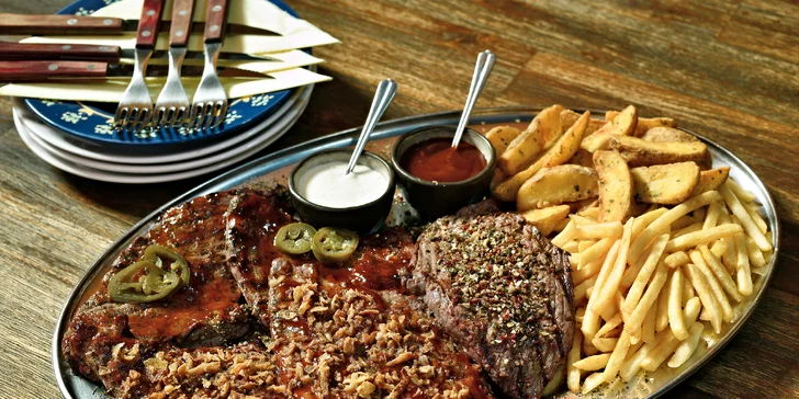 Masové menu na Malé Straně: argentinský hovězí top side steak na 3 způsoby, přílohy a omáčky