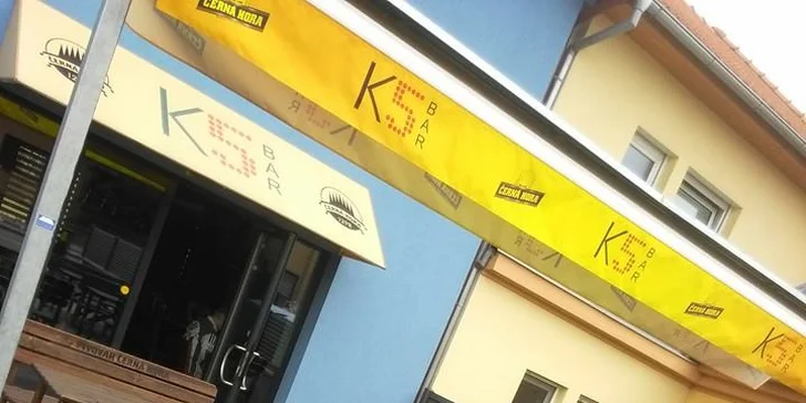 Kuřecí a vepřové řízečky, smažený sýr a hranolky pro 2–4 osoby