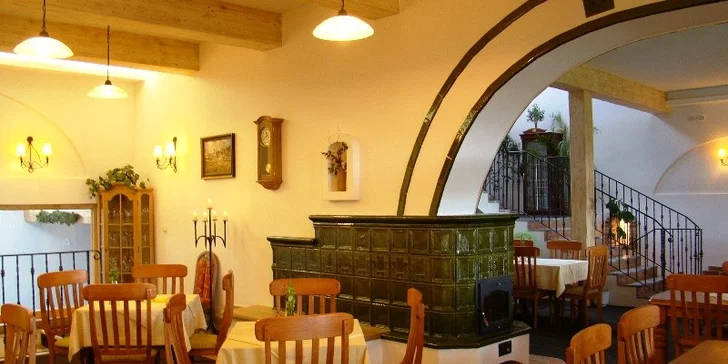 Svatomartinský pobyt v Podlesí: pokoj Lux, polopenze, bazén a další relaxace i zábava