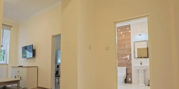 Krásy Karlových Varů: pobyt se snídaní v luxusním apartmánu s kuchyňkou