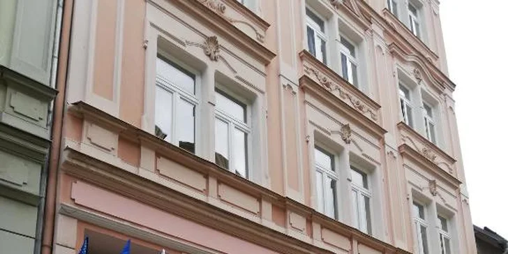 Krásy Karlových Varů: pobyt se snídaní v luxusním apartmánu s kuchyňkou