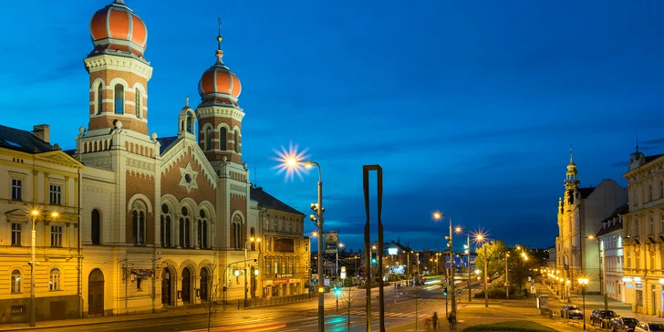 Kurz večerního a nočního fotografování v centru Plzně: teorie i praxe