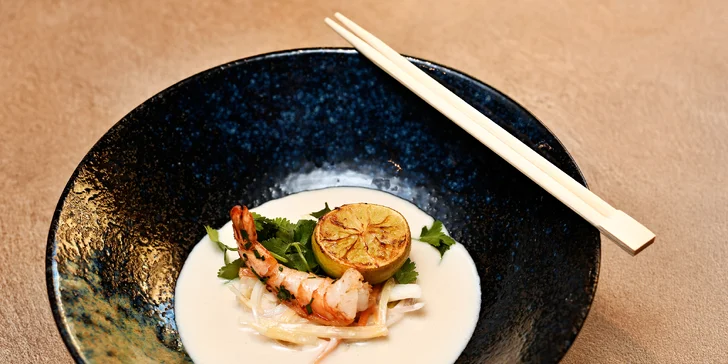 5chodové menu i s vinným párováním v kosmopolitní restauraci Siddharta Café pro 2 osoby