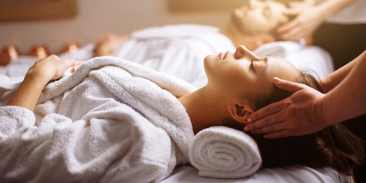 Párová relaxační masáž celého těla včetně relaxace s lávovými kameny