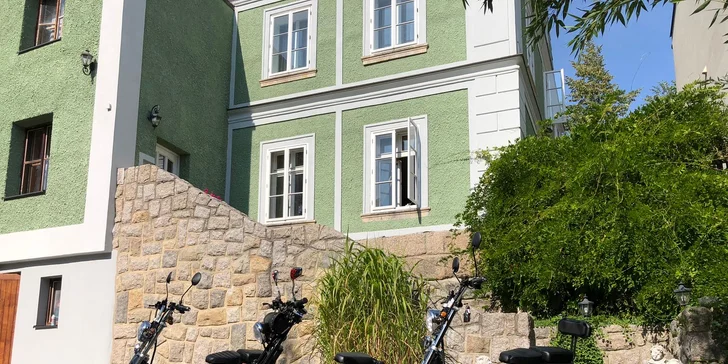 Rozjeďte se s větrem o závod: zapůjčení motoběžky na 3 hodiny i celý den