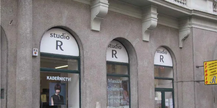 Kadeřnický balíček se střihem i melírem