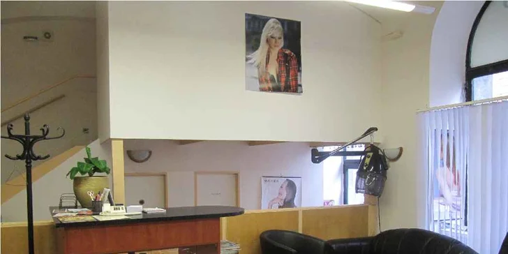 Kadeřnický balíček se střihem i melírem