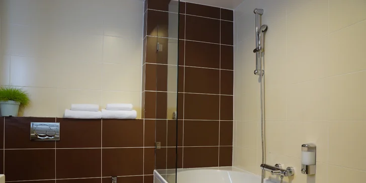 4* relax v Praze: ubytování se snídaní i romantickou večeří při svíčkách