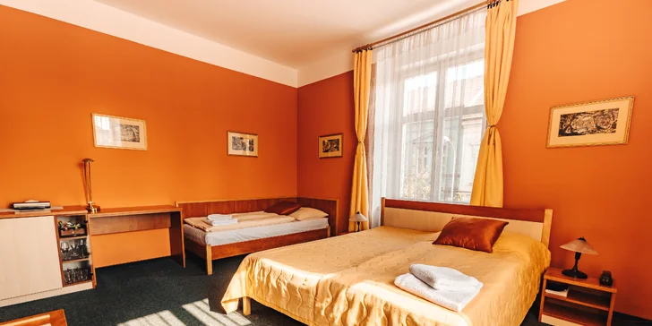 Za krásami Českého ráje: hotel v centru Jičína, polopenze a výlety