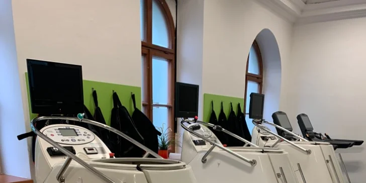 Pošlete kila navíc pryč: cvičení na Vacushape, cross trenažéru či běžeckém pásu