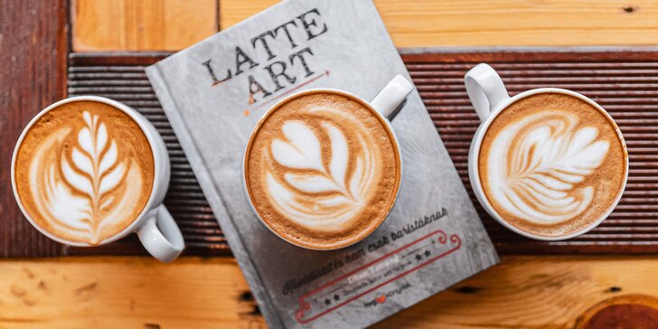 Kurzy přípravy kávy na profesionálním i domácím kávovaru či technika latte art