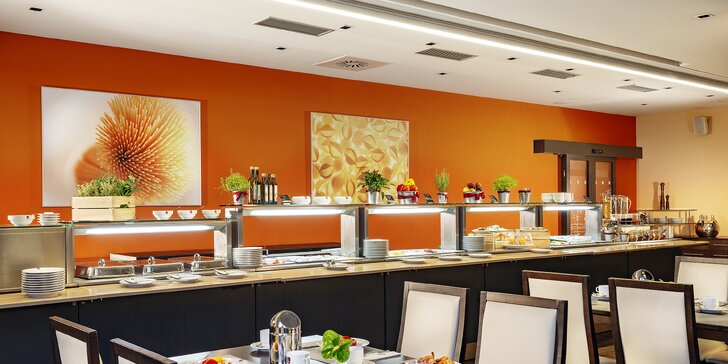 Pobyt v Ostravě: kongresový hotel se snídaní či polopenzí a vstupem do wellness