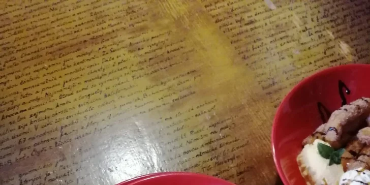 Mexická večeře pro dva: naducané enchiladas s kuřecím nebo hovězím a churros s karamelem a čokoládou