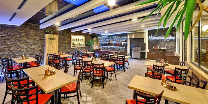 Užijte si zimní a jarní Prahu: Pobyt se snídaní ve 4* hotelu na Smíchově