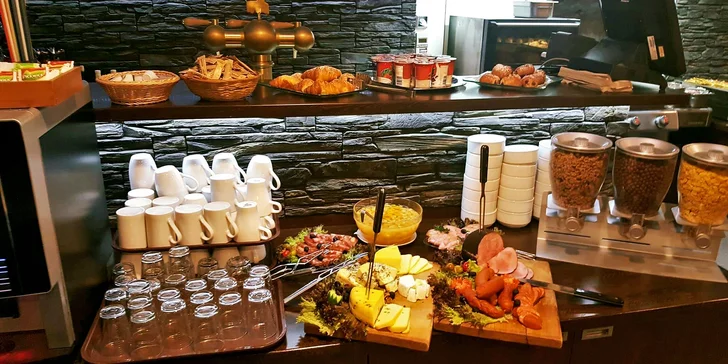 Užijte si zimní a jarní Prahu: Pobyt se snídaní ve 4* hotelu na Smíchově