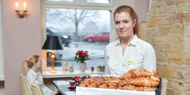 Romantika pro dva v samém srdci Prahy. 5* hotel na Smetanově nábřeží, infrasauna a víno