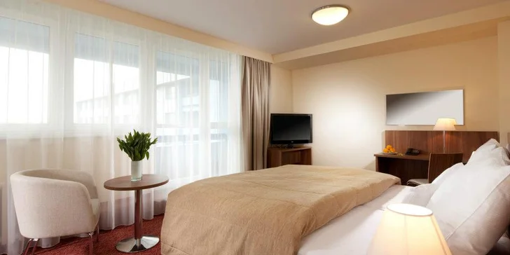 Pobyt v Ostravě: kongresový hotel se snídaní či polopenzí a vstupem do wellness