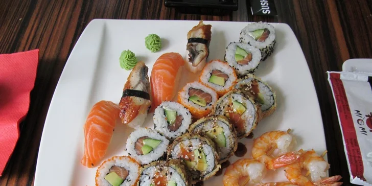 Maxi menu sushi pro dva - 34 vynikajících kousků 