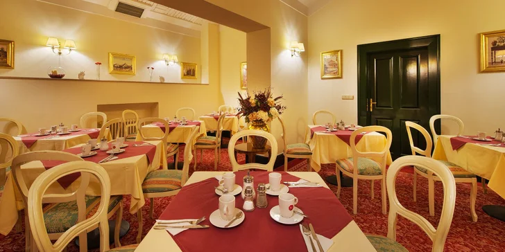 Udělejte si hezké ráno: bohaté all you can eat snídaně v hotelu Angelis