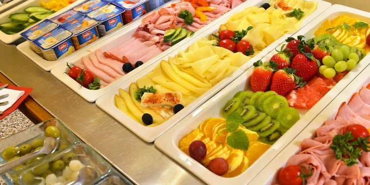 Udělejte si hezké ráno: bohaté all you can eat snídaně v hotelu Angelis