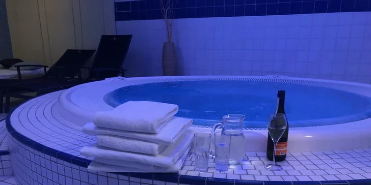 60–120min. privátního wellness v Holešovicích pro dva zamilované: sauny, vířivka a třeba i láhev prosecca