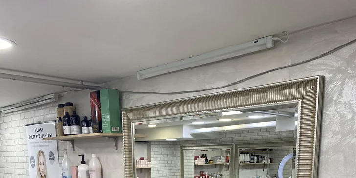 Kompletní kadeřnické balíčky: střih i s barvením nebo brazilský keratin