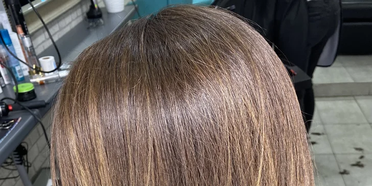 Kompletní kadeřnické balíčky: střih i s barvením nebo brazilský keratin